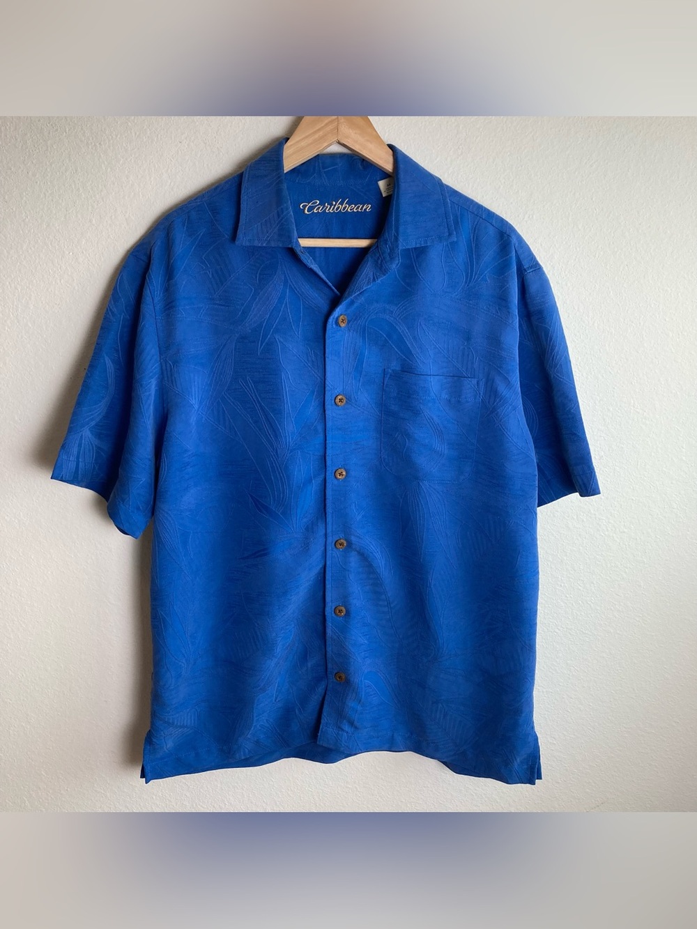 Caribbean Hawaiian Shirt Mens Medium Blue Tropical Camp Aloha Tiki Blue